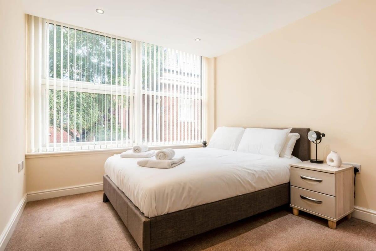 Bright 1 Bedroom Budget Flat In Central Pontefract Exteriör bild